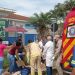 Gari tem perna prensada em caminhão de coleta de lixo em Jacarezinho
