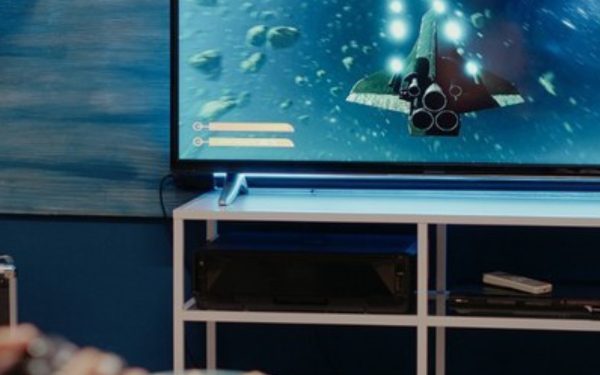 novidade é vista como o futuro da televisão e terá interatividade, melhor resolução e rapidez (Foto: Divulgação)