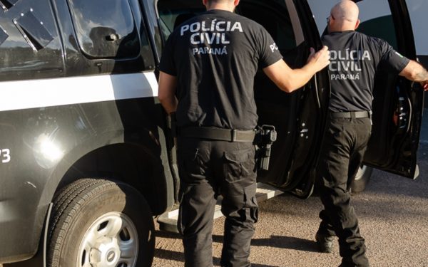 Suspeita de abandonar recém-nascido foi autuada em flagrante (Foto: PCPR)