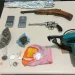 Polícia Militar e Polícia Civil apreendem drogas, armas e objetos ilícitos em Wenceslau Braz