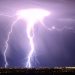 Frente fria atinge o Paraná e traz risco de chuva e descargas elétricas; veja regiões em alerta