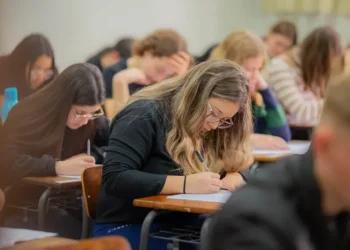 Com 2,1 mil vagas e maior oferta em alguns cursos, UEPG abre inscrições do Vestibular 2024