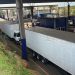 Motorista de caminhão desengata carreta e foge ao perceber fiscalização no PR  “Assista o vídeo”