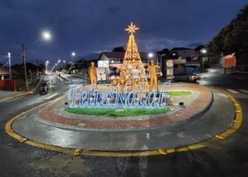 Natal Chega Mais Cedo em Cambará e agrada pela criatividade e bom gosto
