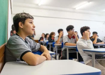 Paraná: Educação prorroga prazo para matrículas e rematrículas na rede estadual