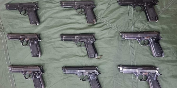 Armas furtadas do Exército de Cascavel são recuperadas (Foto: Divulgação)