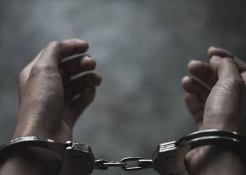 Homem é condenado a 50 anos de prisão por atirar contra cinco pessoas em bar no PR