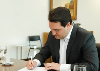 Governador anuncia novos nomes no secretariado: Guto Silva, Marcio Nunes e Luizão Goulart