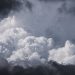 Avanço de frente fria provoca chuva em todo o Paraná