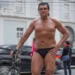 Morre Oil Man, personagem folclórico de Curitiba, aos 64 anos