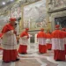 Conclave para escolher novo papa já tem data; Vaticano inicia preparativos