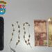 Polícia Militar apreende menor com 20 pedras de crack em Jacarezinho