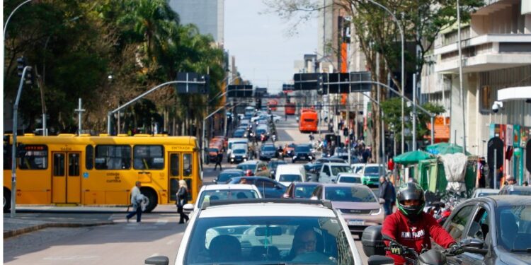 Com plano inédito de segurança no trânsito, Paraná quer reduzir mortes nas vias em 50%
Foto: Gabriel Rosa/Arquivo AEN