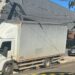 Caminhão colide com carro e poste em Jacarezinho “Assista o vídeo”