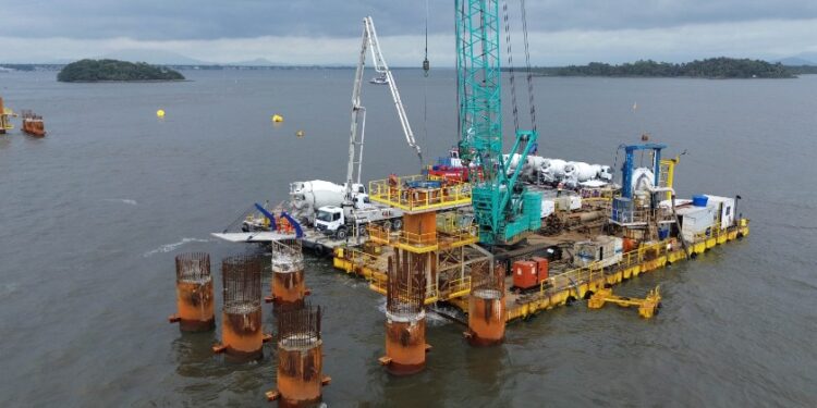 Marco histórico: última estaca marítima da Ponte de Guaratuba é concretada
Foto: Consórcio Supervisor Ponte de Guaratuba