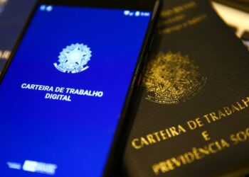 Governo autoriza isenção no Imposto de Renda para quem ganha até dois salários mínimos