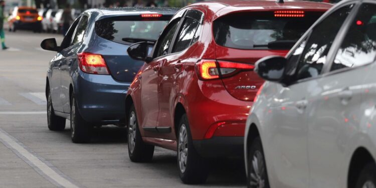 Nos últimos dias, emplacamentos cresceram em todo Paraná. (Foto: Geraldo Bubniak/AEN)