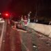 Paraná: Carreta carregada com vigas de concreto tomba e mata pedestre na BR-376