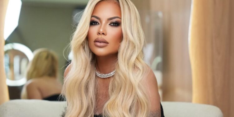 A cantora tinha lançado neste ano a música Lágrimas de Adeus (Foto: reprodução / Vanessa Rios / Instagram)