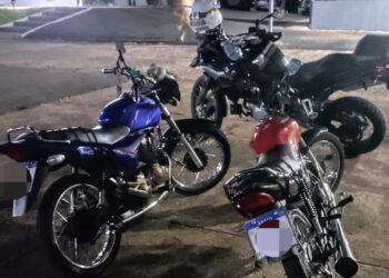 Jacarezinho: Policia Militar por meio de equipe ROCAM, realiza apreensão de 2 motocicletas