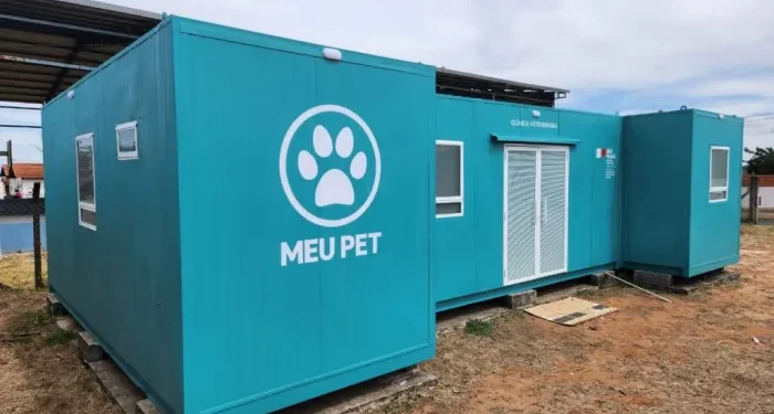 Os pet contêineres funcionam como consultórios veterinários completos e são estruturados em módulos de 60 metros quadrados