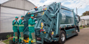 Com 98,9% dos domicílios urbanos atendidos, Paraná tem maior taxa de coleta de lixo do Brasil