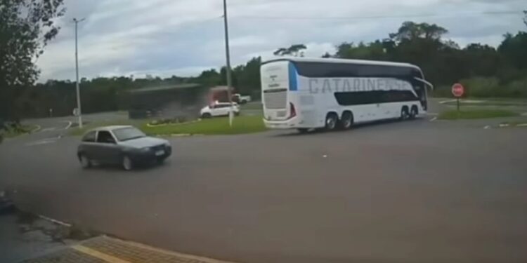 Acidente no Paraná deixa menina morta e mãe em estado grave na BR-277 “Assista o vídeo”