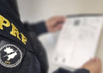 Paraná: Licenciamento atrasado há três anos é descoberto em checagem da PRF