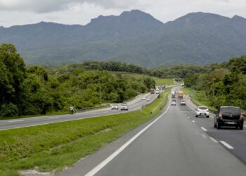 EPR Litoral Pioneiro reforça operação nas rodovias para o feriado de Tiradentes