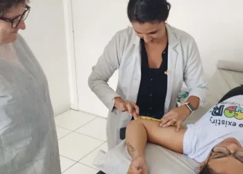 Estado amplia capacitação e implante contraceptivo chega a quase 2 mil mulheres no Paraná