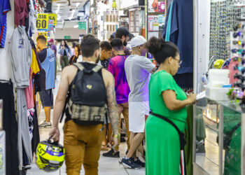 Vendas do comércio do Paraná atingem patamar mais alto em 26 anos