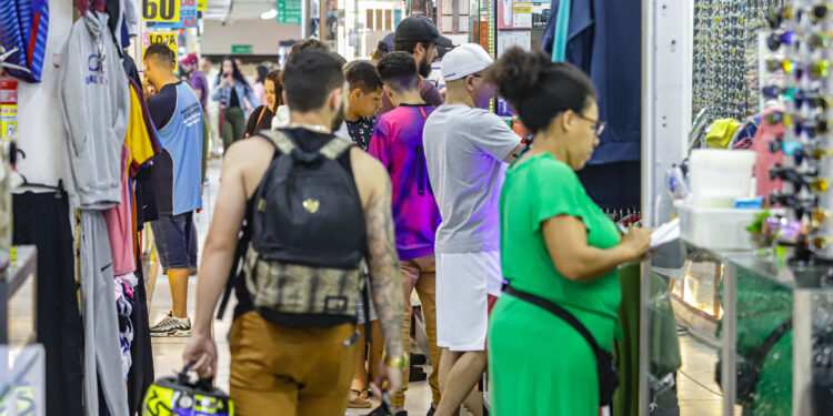 Vendas do comércio do Paraná atingem patamar mais alto em 26 anos
Foto: Roberto Dziura Jr/AEN