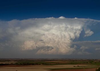 De olho no céu: Simepar explica os tipos de nuvens que apresentam riscos de tempestades