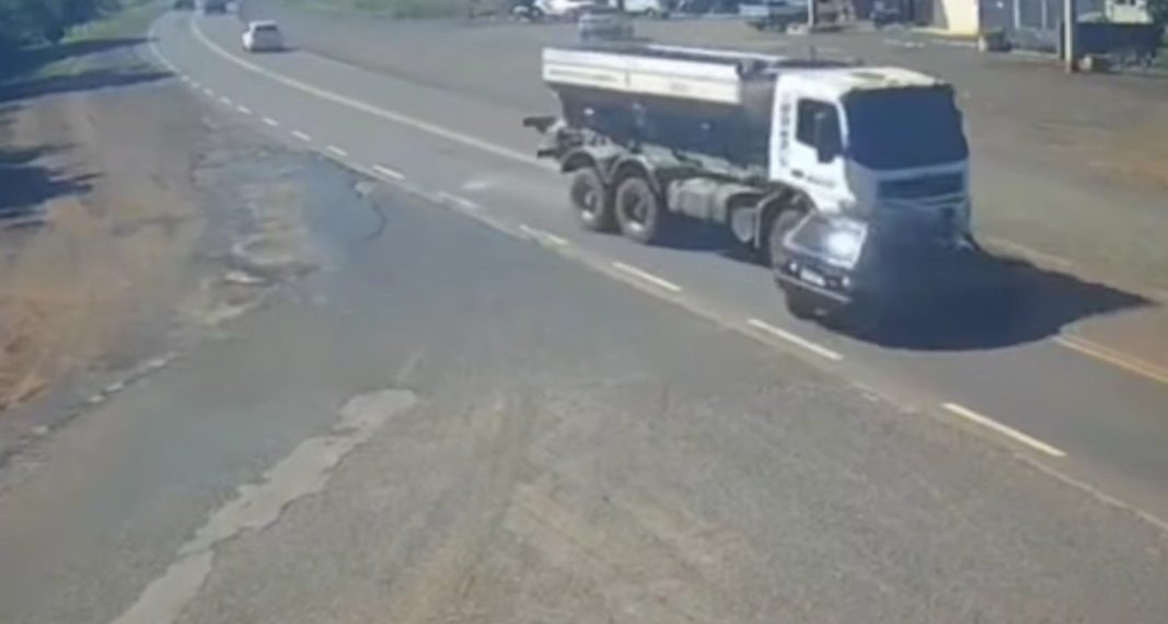 Colisão grave na BR-369 deixa duas vítimas fatais no Paraná “Assista o vídeo”
