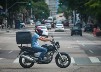Com IPVA zerado, número de motocicletas cresce 20% em um ano no Paraná