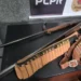 Polícia Civil apreende armas e prende idoso de 74 anos após disparo em via pública em Jacarezinho “Assista o vídeo”