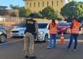 Polícia Militar, DETRAN e Prefeitura Municipal realizam Blitz do Maio Amarelo em Jacarezinho/PR
