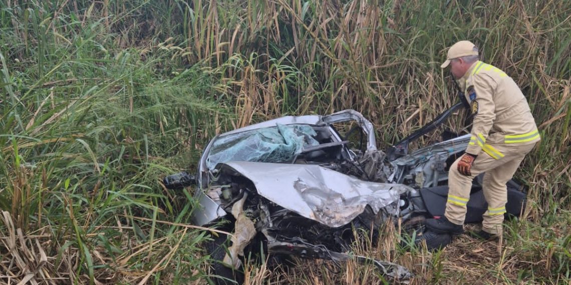 Norte Pioneiro: Colisão entre carro e caminhão deixa vítima na BR-153 “Assista o vídeo”