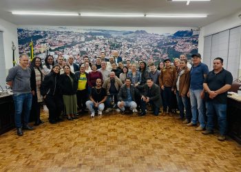Jacarezinho: Funcionários da Santa Casa participam de reunião na Câmara Municipal