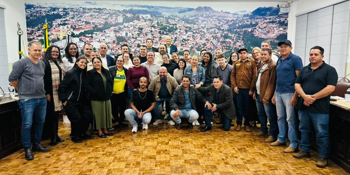 Jacarezinho: ONG Núbia Rafaela Nogueira aborda audiência pública na Câmara Municipal