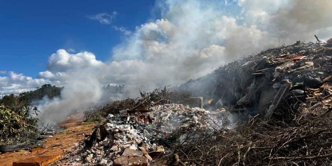 Incêndio em vegetação mobiliza Corpo de Bombeiros em Jacarezinho