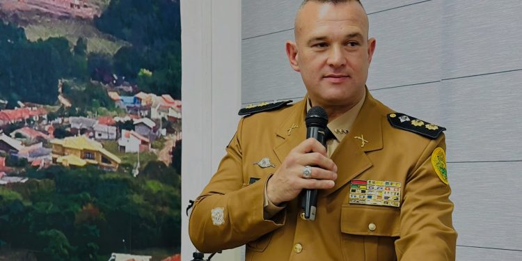 Jacarezinho: Sessão Solene homenageia Tenente-Coronel Carlos Ricelli Leal “Confira as fotos”