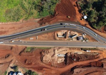 Duplicação da BR-153: Concessionária realiza desvios para obras em viadutos