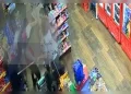 Paraná: Comerciante enfrenta ladrão com rodo e chinelo