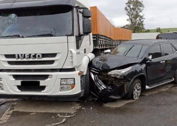 Paraná: Acidente em operação de ‘pare e siga’ deixa três feridos na BR-277