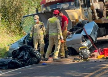Norte Pioneiro: Tragédia na PR-436, em Ribeirão do Pinhal, deixa dois mortos e uma pessoa gravemente ferida