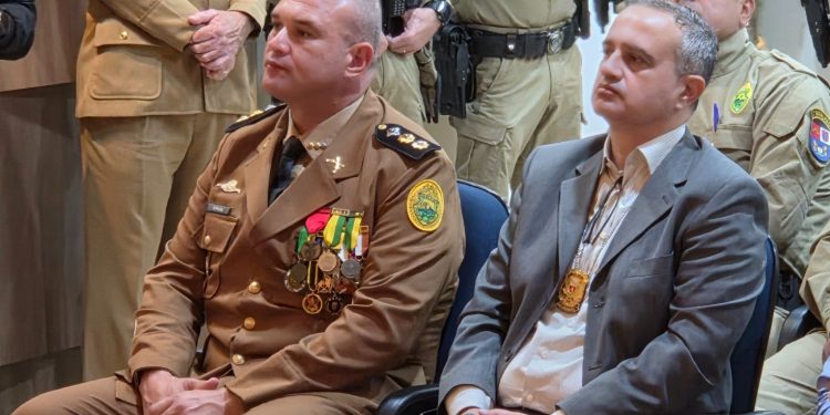 Polícia Militar do Paraná celebra 172 anos de fundação com solenidade e homenagens
