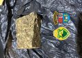 Polícia Militar apreende porção de maconha arremessada em comércio de Santo Antônio da Platina