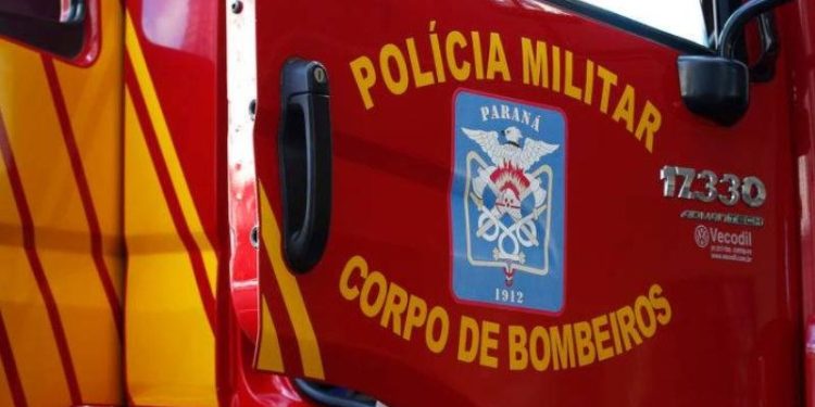 Corpo de Bombeiros atende ocorrências de atropelamento e incêndios em Jacarezinho e Santo Antônio da Platina