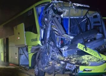 Paraná: Acidente entre ônibus e carreta deixa 14 pessoas feridas na BR-376 “Assista o vídeo”